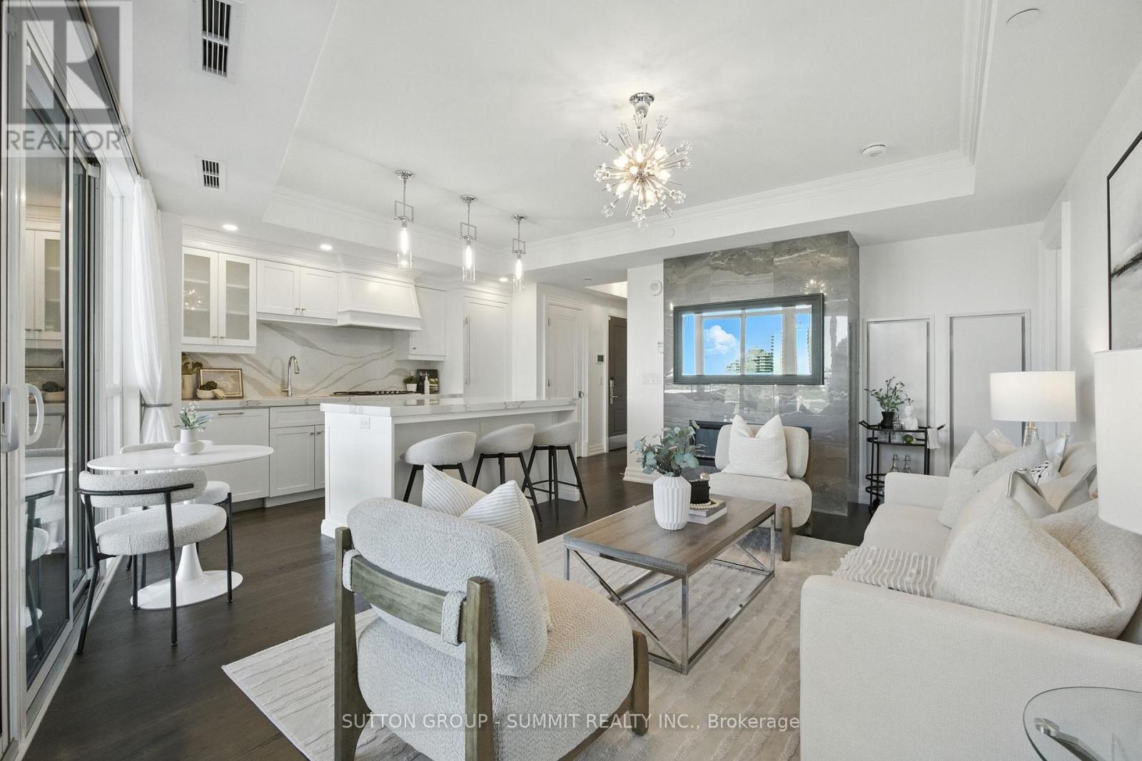 Photo 21 of 404 2060 Lakeshore Road, Burlington ON