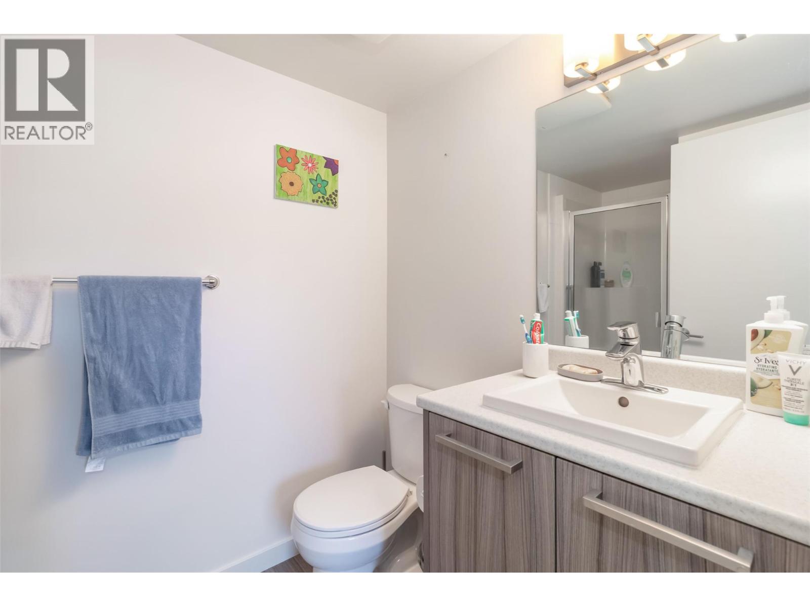 210 881 Academy Way, Kelowna