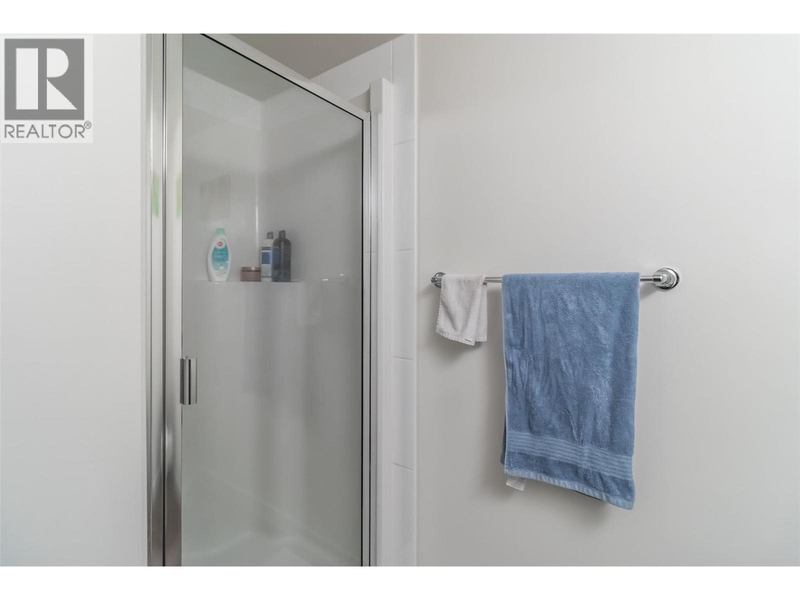 210 881 Academy Way, Kelowna