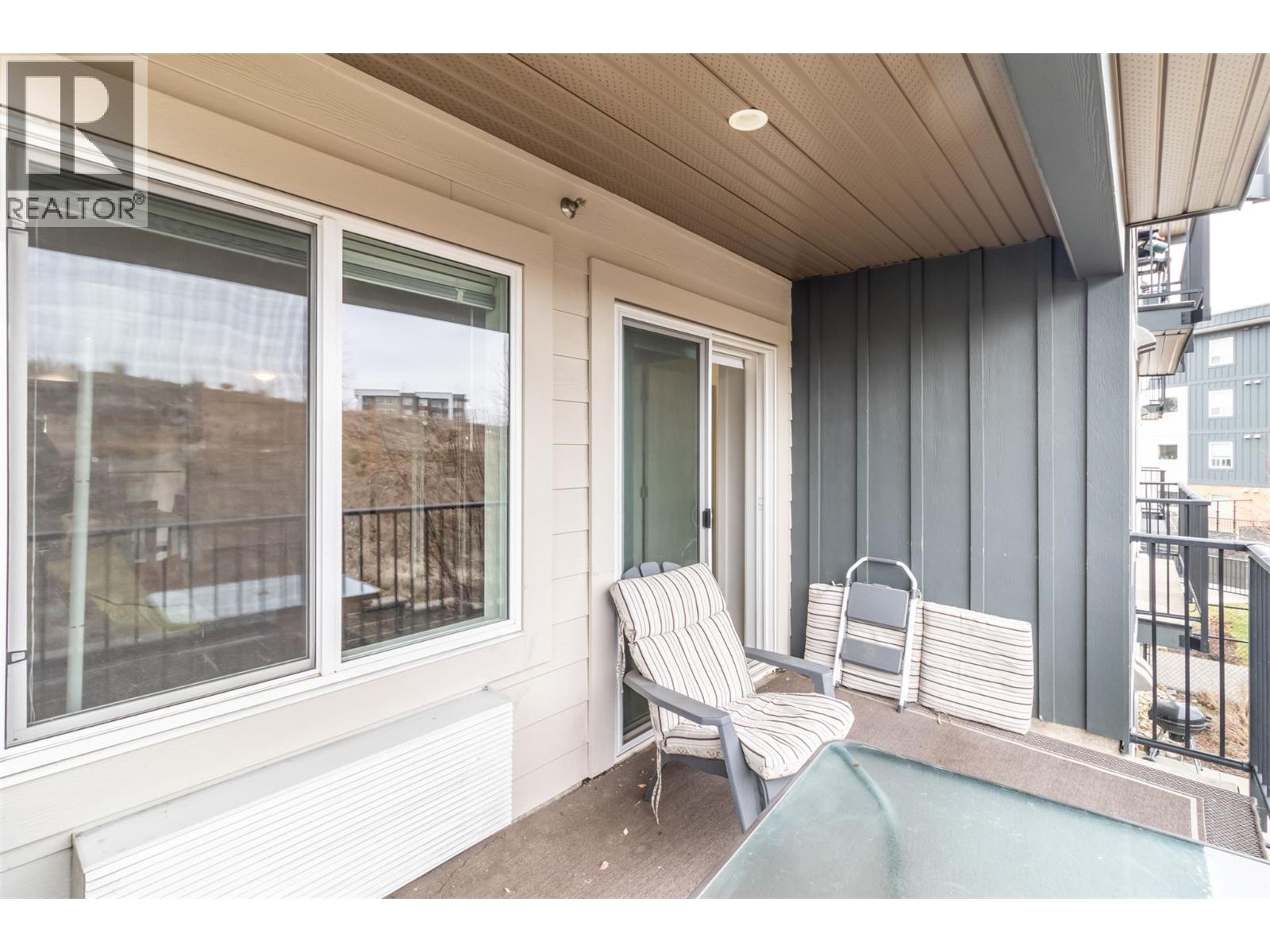 210 881 Academy Way, Kelowna