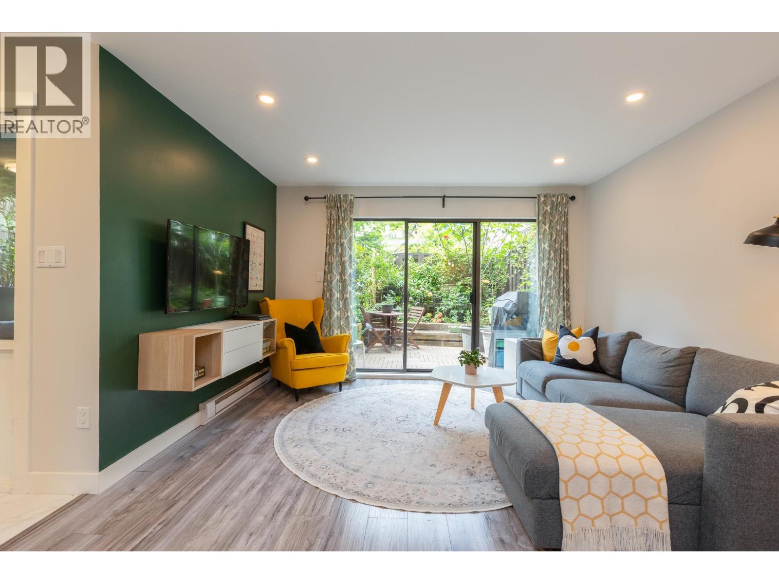 Photo 8 of 7 340 Ginger Drive, New Westminster BC