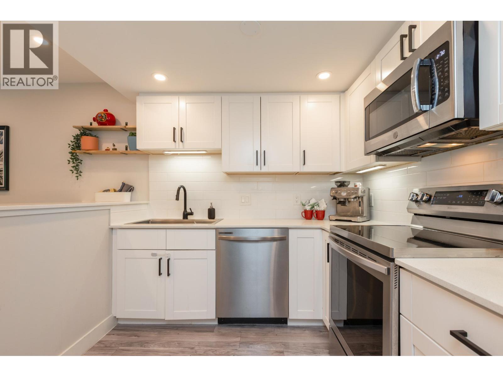 Photo 13 of 7 340 Ginger Drive, New Westminster BC