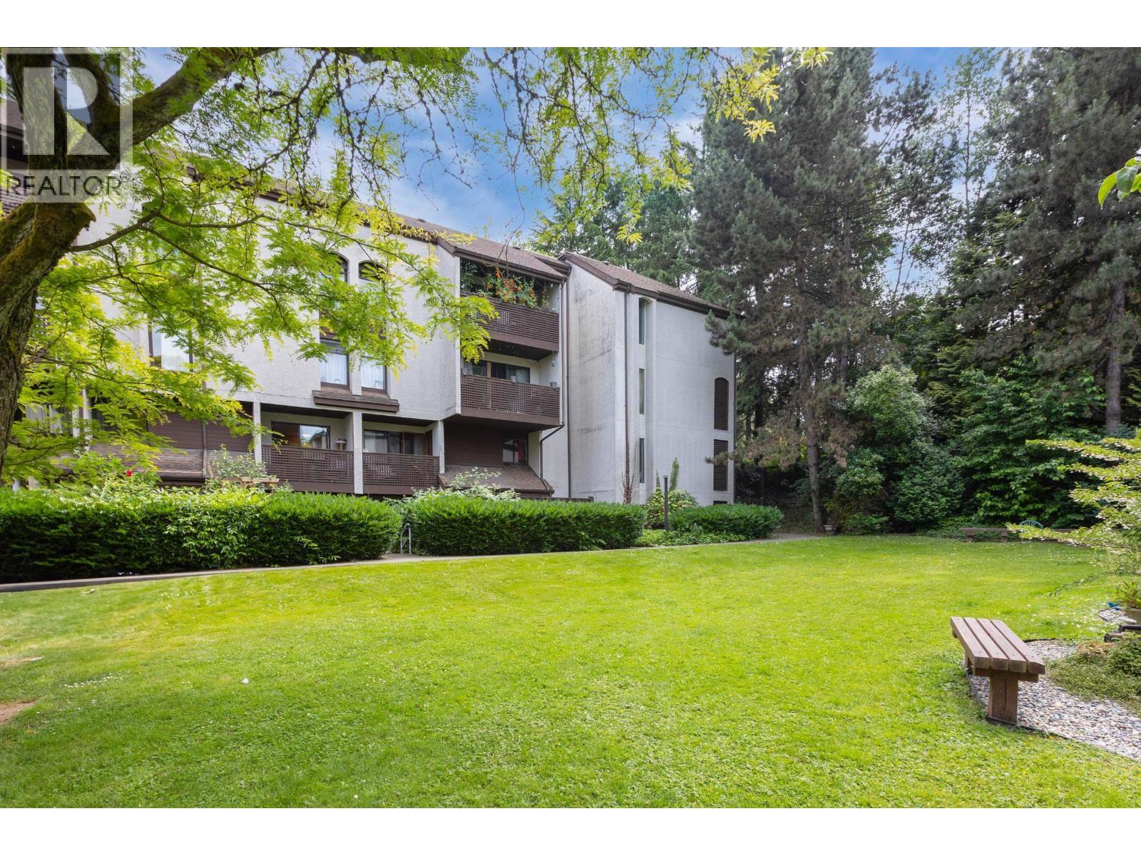 Photo 3 of 7 340 Ginger Drive, New Westminster BC