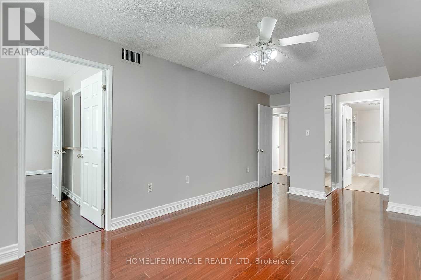 Photo 22 of 304 1270 Maple Crossing Boulevard, Burlington ON