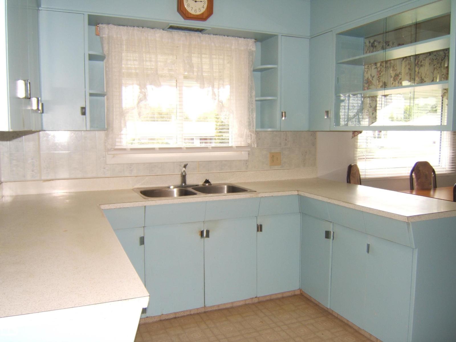 Photo 11 of 4807 46 St, Two Hills AB