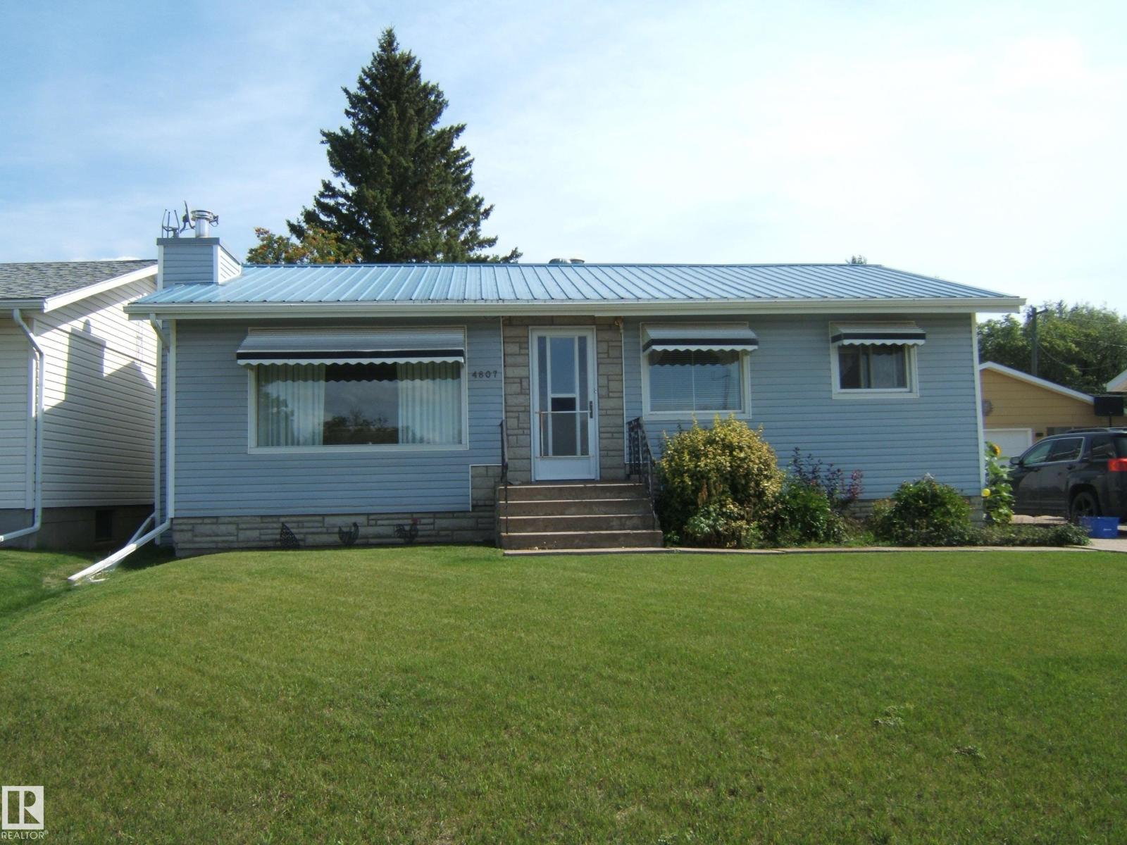 Photo 26 of 4807 46 St, Two Hills AB
