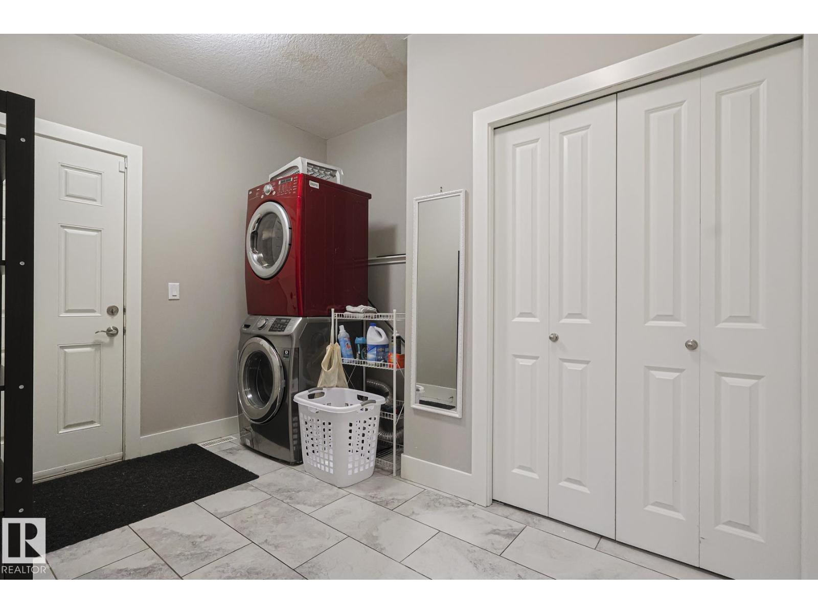 Photo 8 of 13518 162 A Av Nw, Edmonton AB