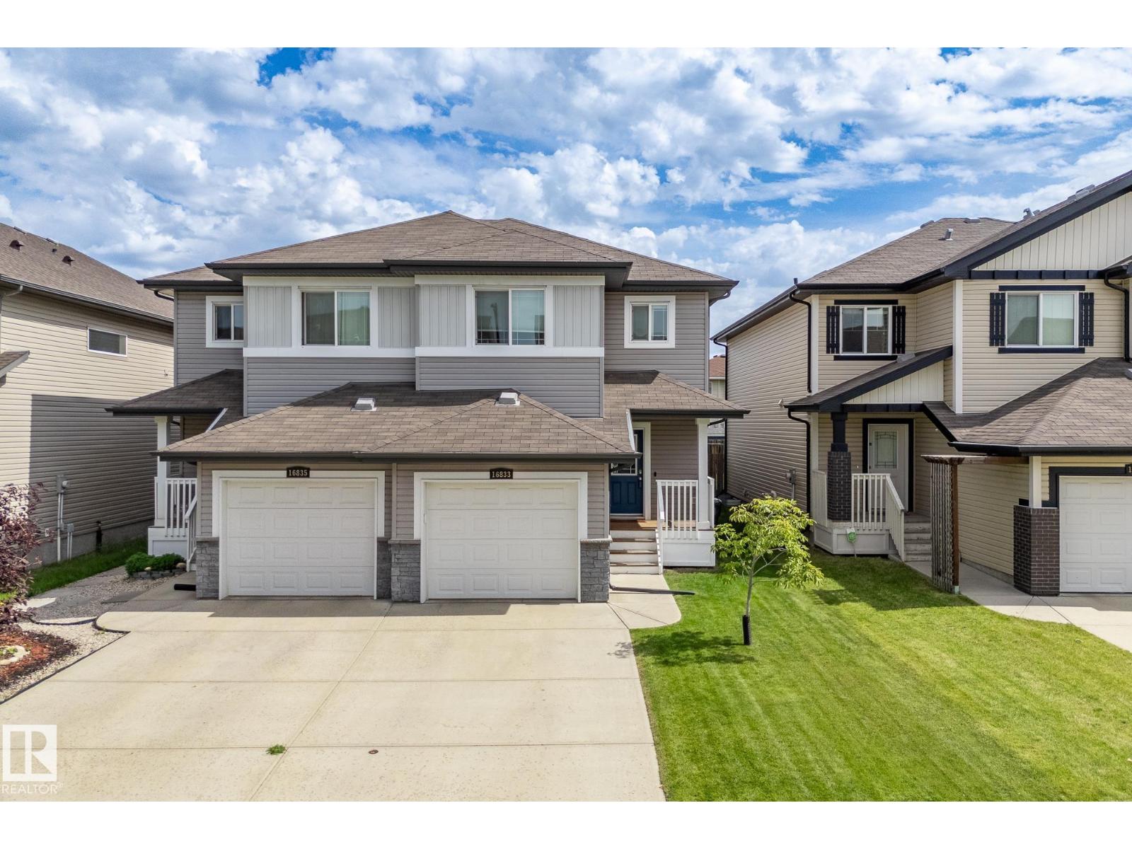 Photo 5 of 16833 120 St Nw, Edmonton AB
