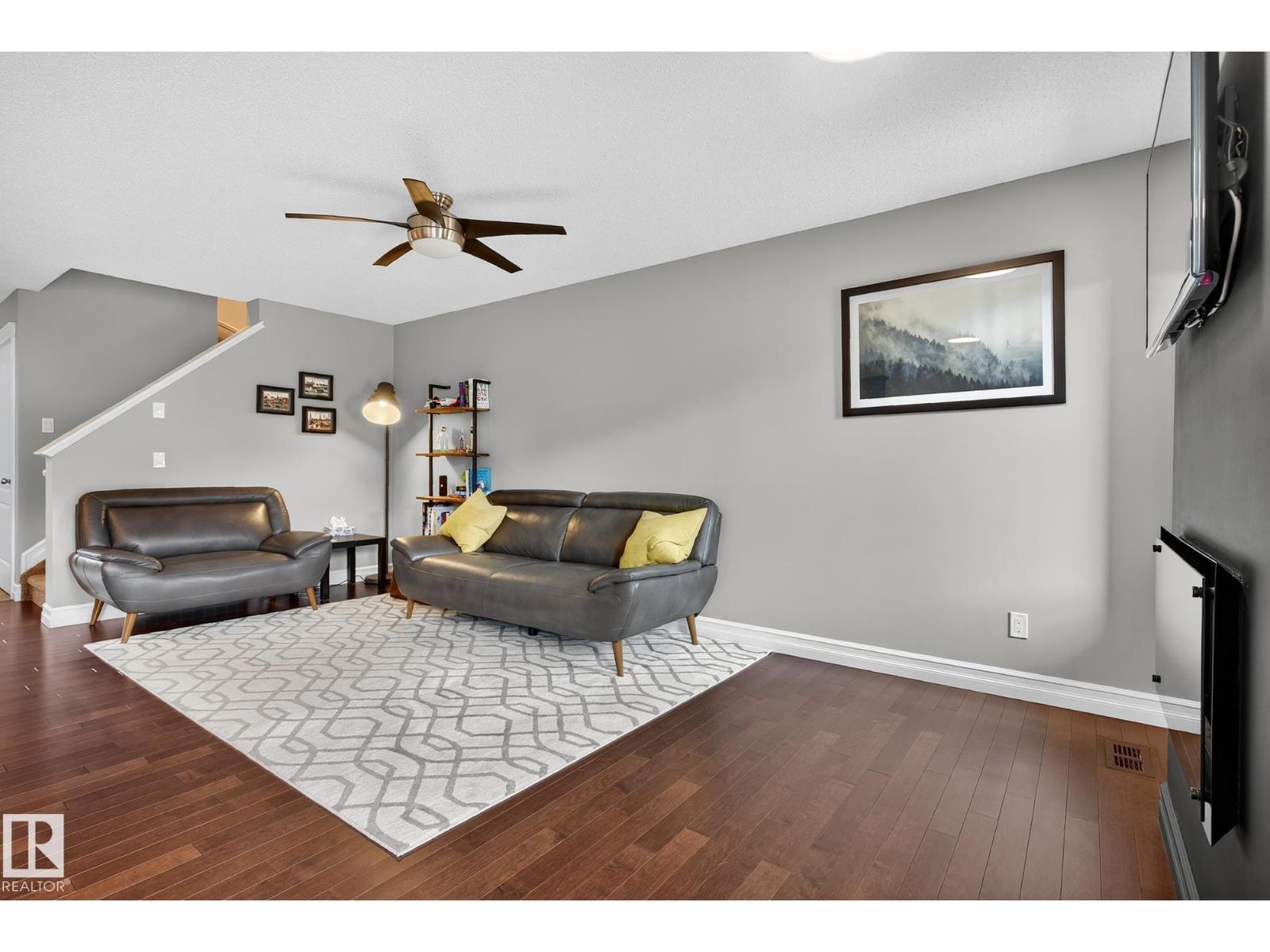 Photo 37 of 16833 120 St Nw, Edmonton AB