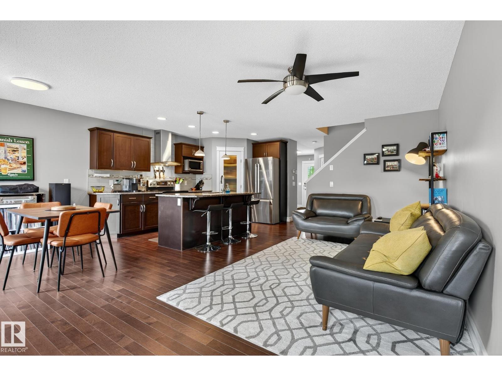 Photo 16 of 16833 120 St Nw, Edmonton AB