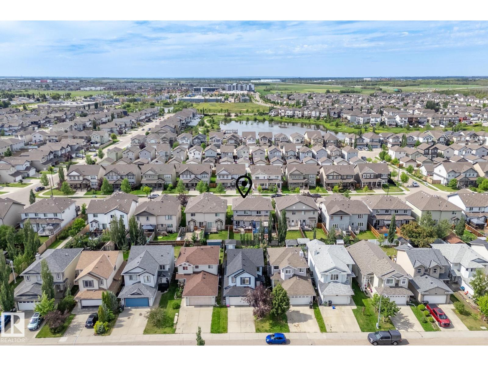 Photo 27 of 16833 120 St Nw, Edmonton AB