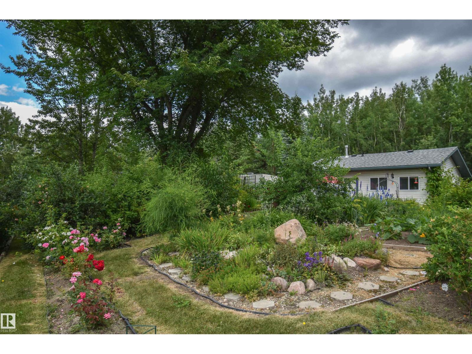 Photo 11 of 1 54429 Ste Anne Trail, Rural Lac Ste Anne County AB