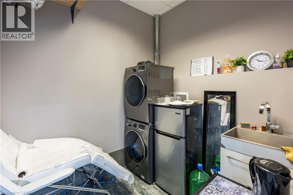 Photo 11 of 8 Hickory Street W Unit 101, Waterloo ON