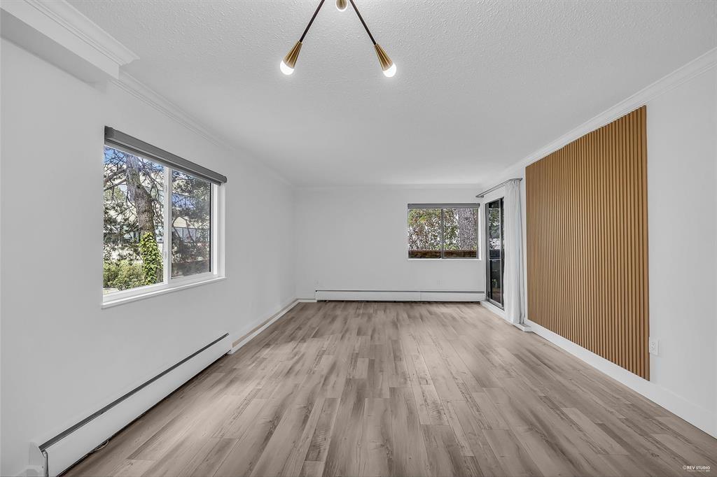 Photo 9 of 102 1555 Fir Street, White Rock BC