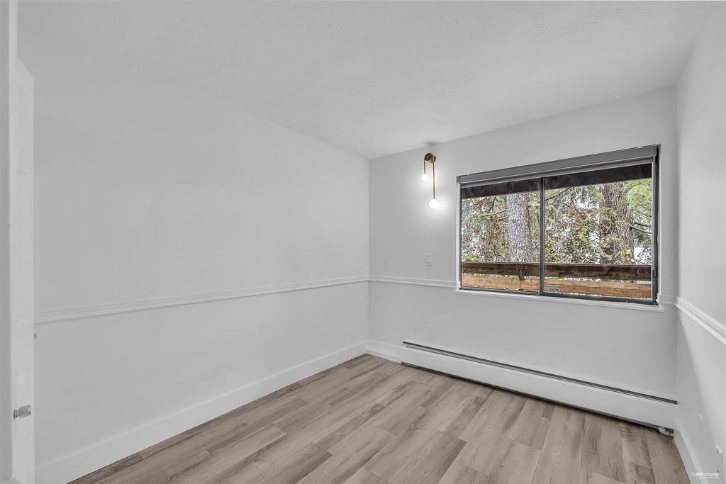 Photo 22 of 102 1555 Fir Street, White Rock BC