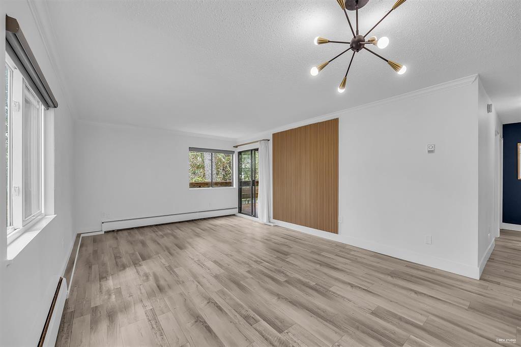 Photo 6 of 102 1555 Fir Street, White Rock BC