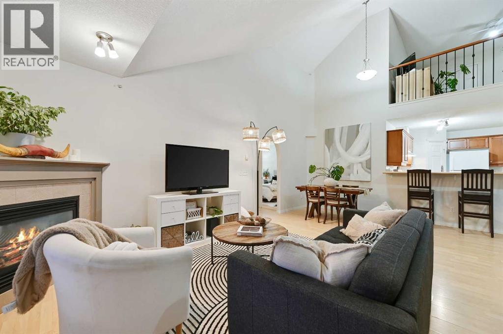 Single Family House Multi-level for Sale in    Street SW Sunalta Calgary 