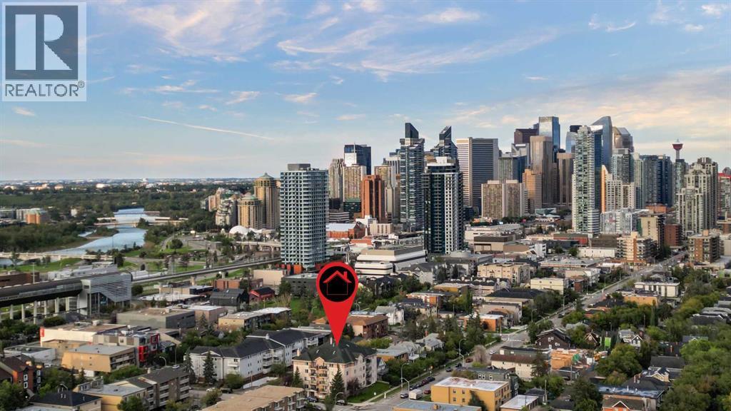 Single Family House Multi-level for Sale in    Street SW Sunalta Calgary 