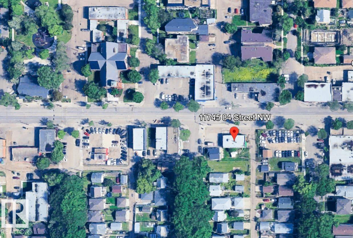 Photo 2 of 11745 84 St Nw, Edmonton AB