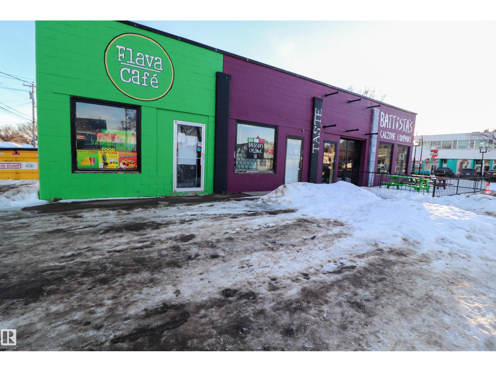 Photo 5 of 11745 84 St Nw, Edmonton AB