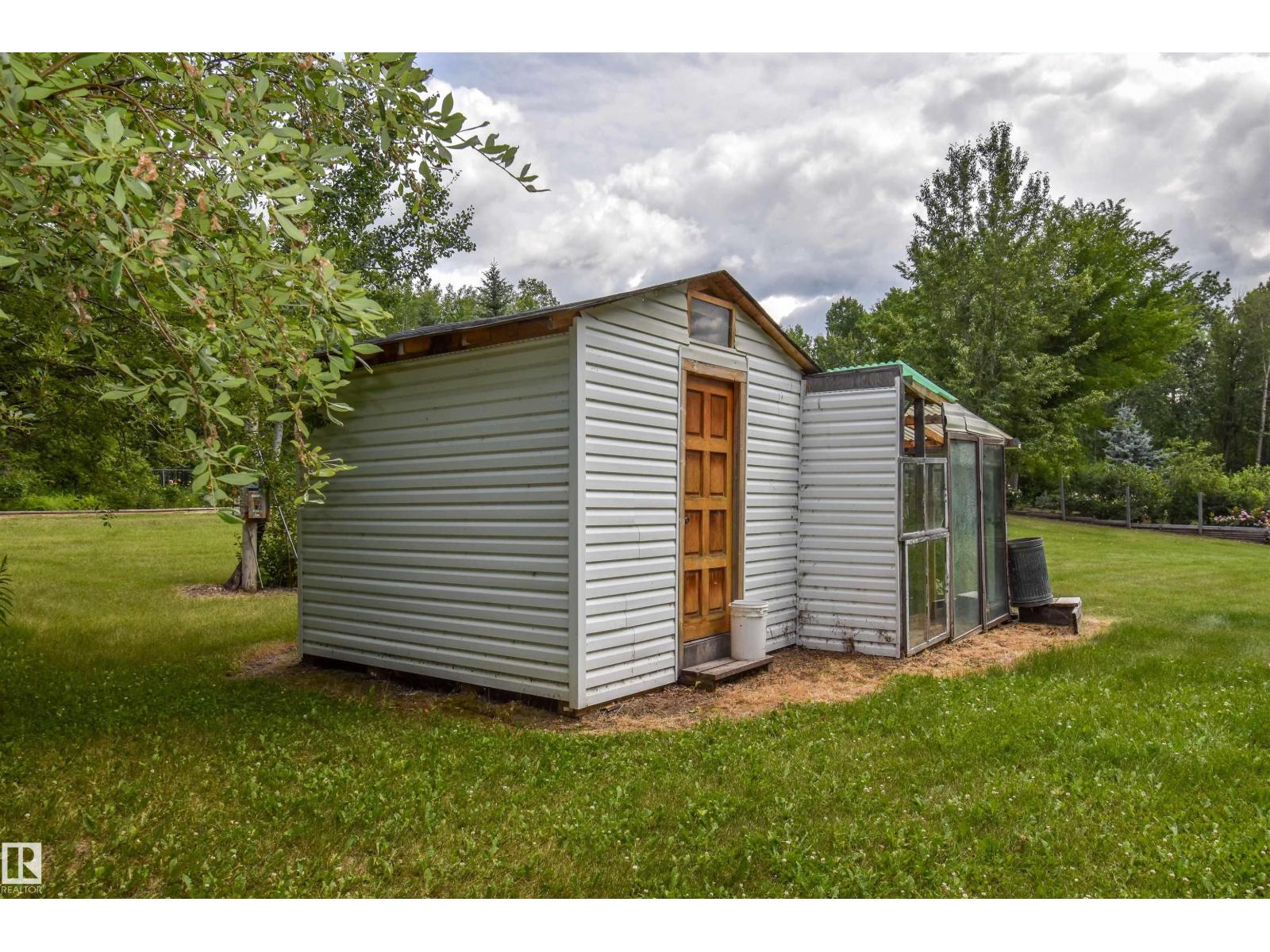 Photo 10 of 3 54429 Ste Anne Trail, Rural Lac Ste Anne County AB