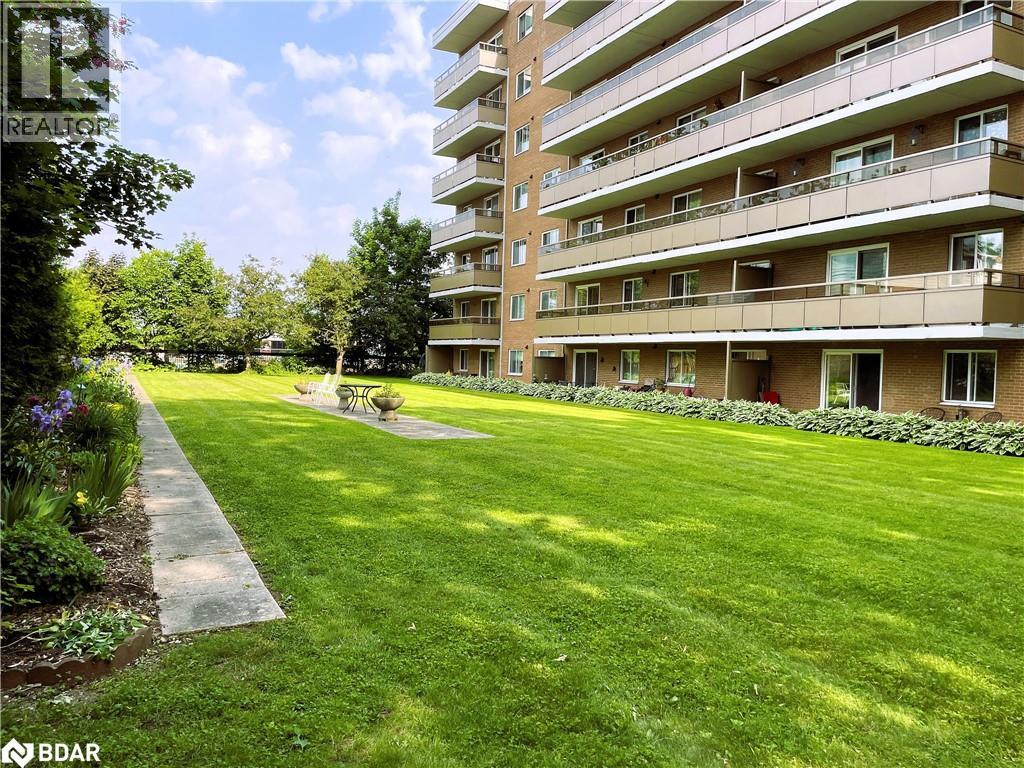 Photo 18 of 414 Blake Street Unit 702, Barrie ON