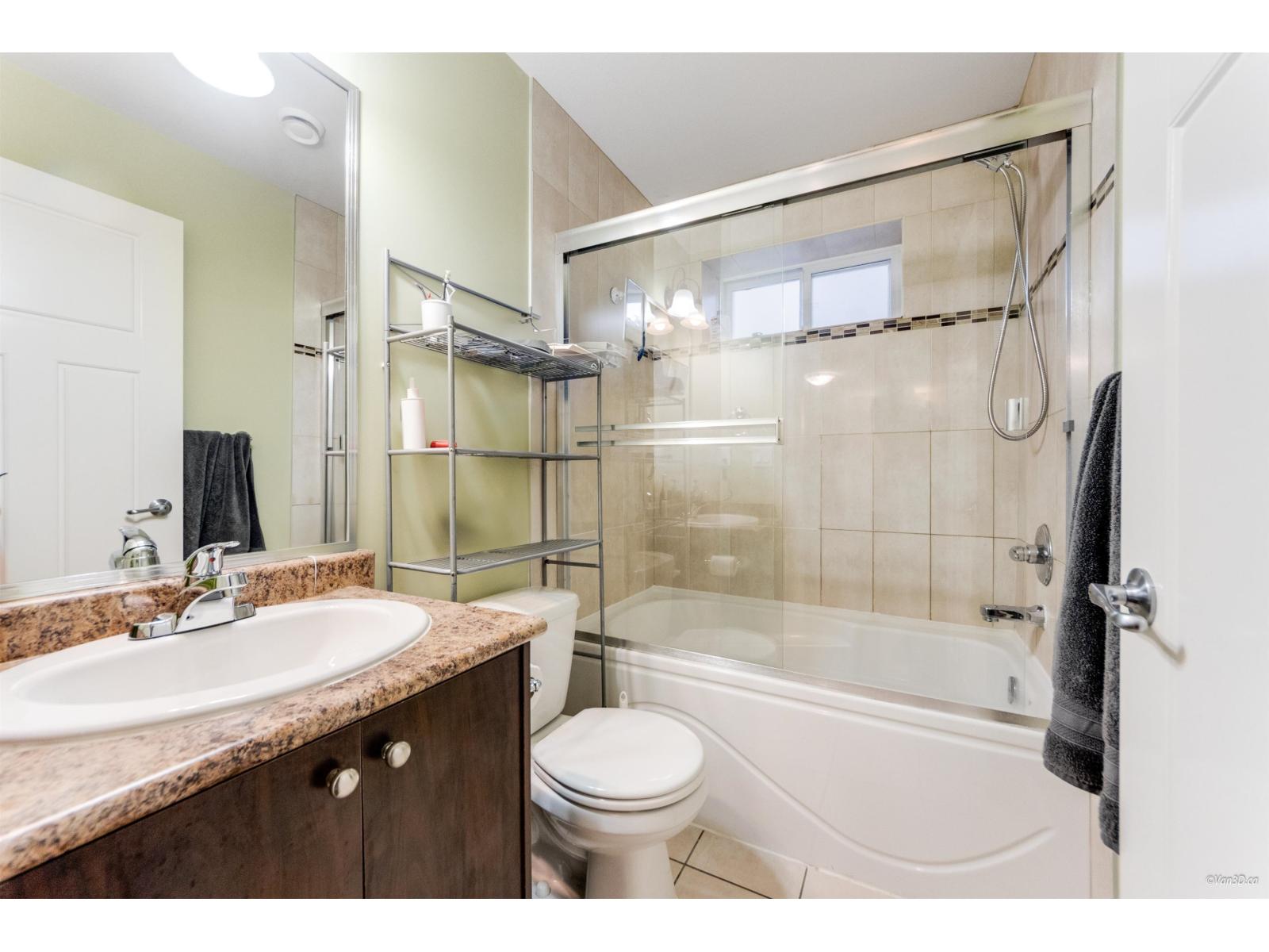 Photo 28 of 7132 195 Street, Surrey BC