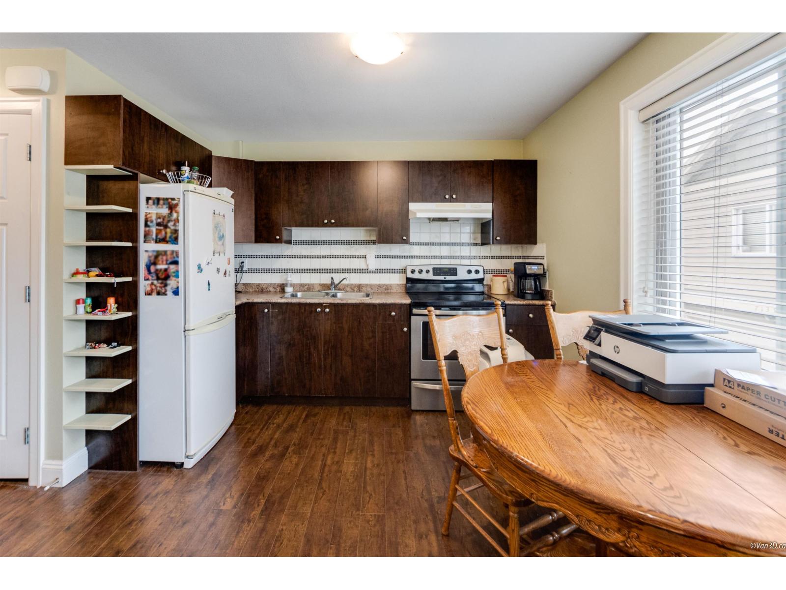 Photo 33 of 7132 195 Street, Surrey BC