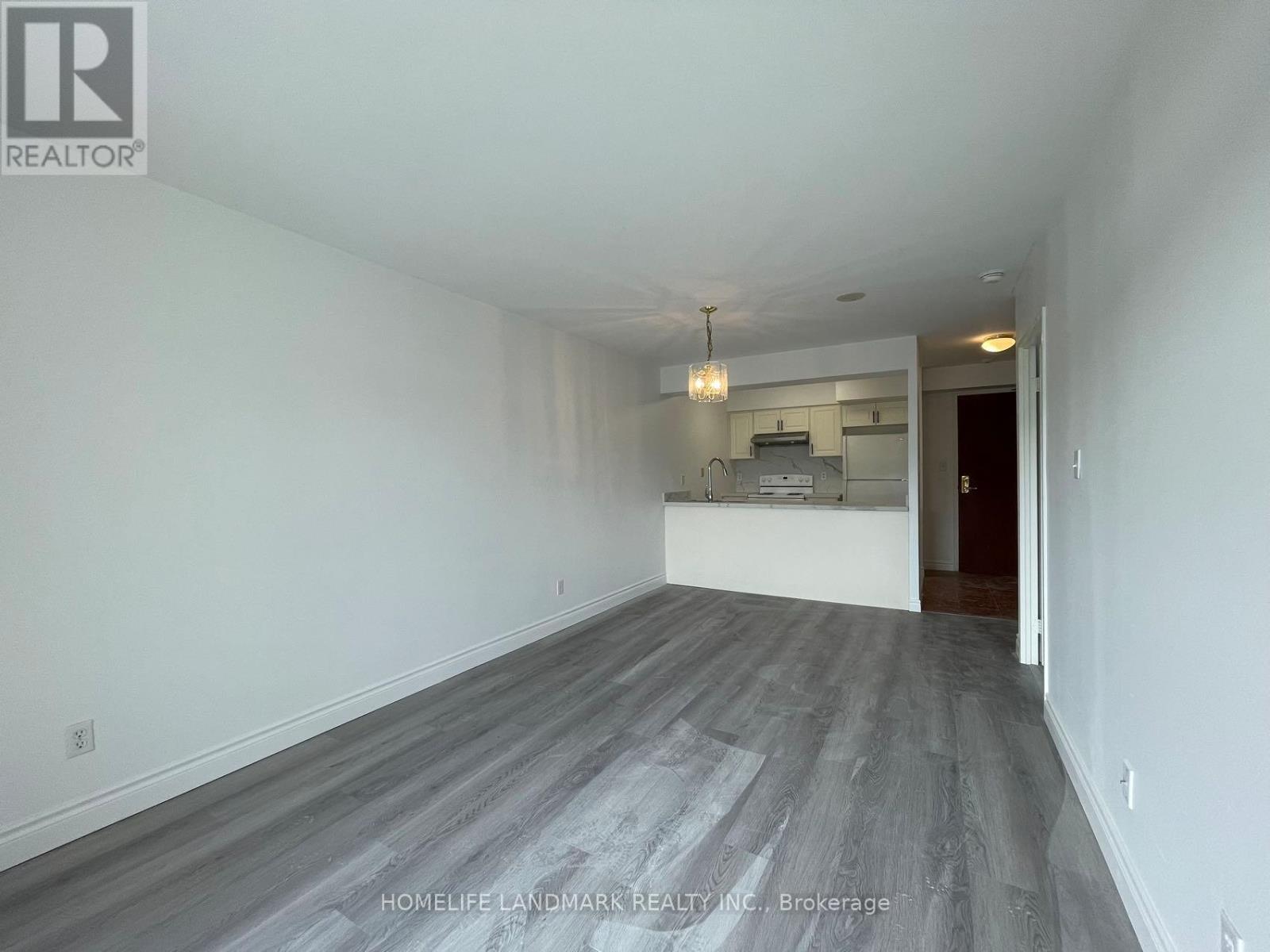 Photo 7 of 606 28 Empress Avenue, Toronto ON