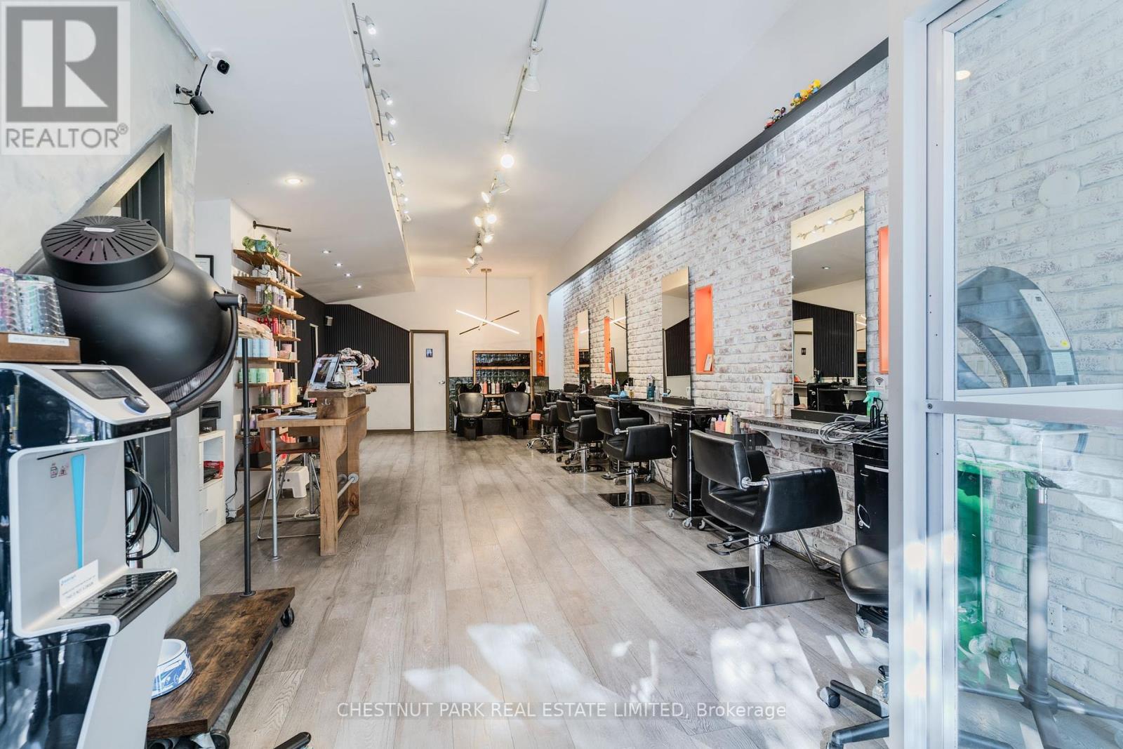Photo 6 of 200 Ossington Avenue, Toronto ON