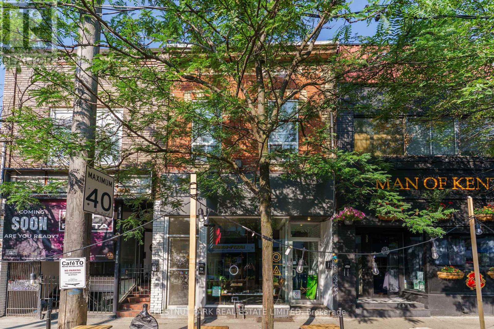 Photo 11 of 200 Ossington Avenue, Toronto ON