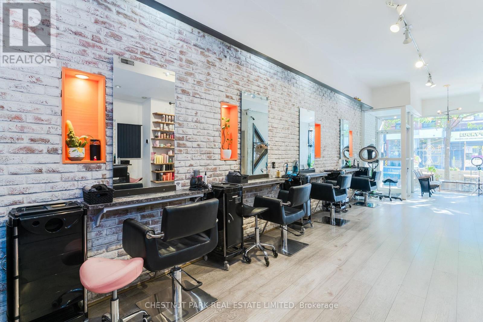 Photo 37 of 200 Ossington Avenue, Toronto ON