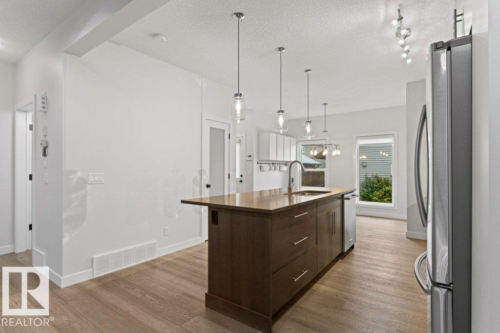Photo 29 of 7214 Cardinal Wy Sw, Edmonton AB