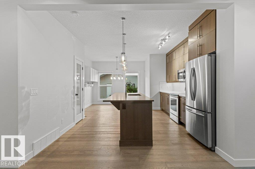 Photo 42 of 7214 Cardinal Wy Sw, Edmonton AB