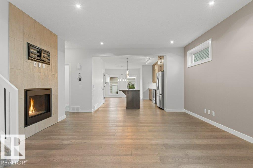 Photo 28 of 7214 Cardinal Wy Sw, Edmonton AB