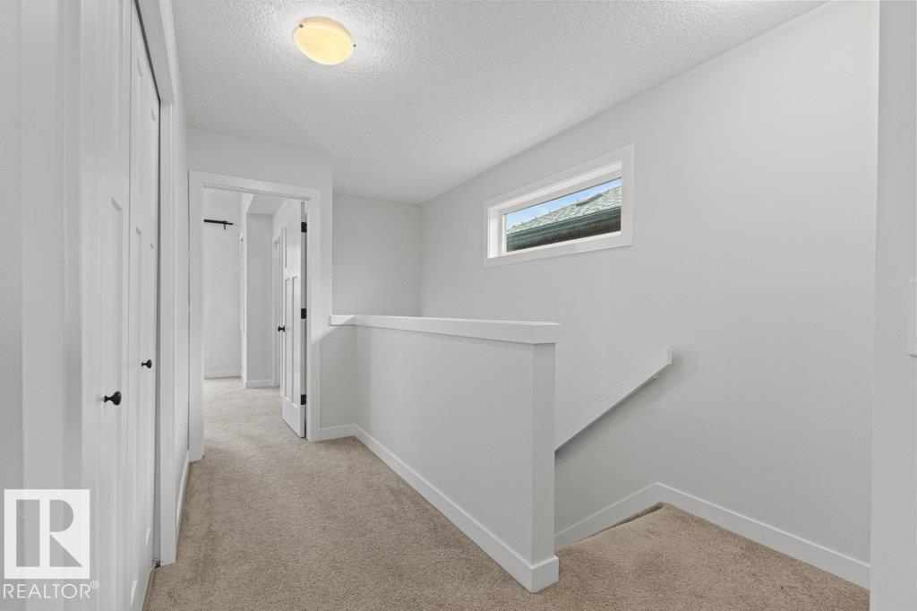 Photo 31 of 7214 Cardinal Wy Sw, Edmonton AB
