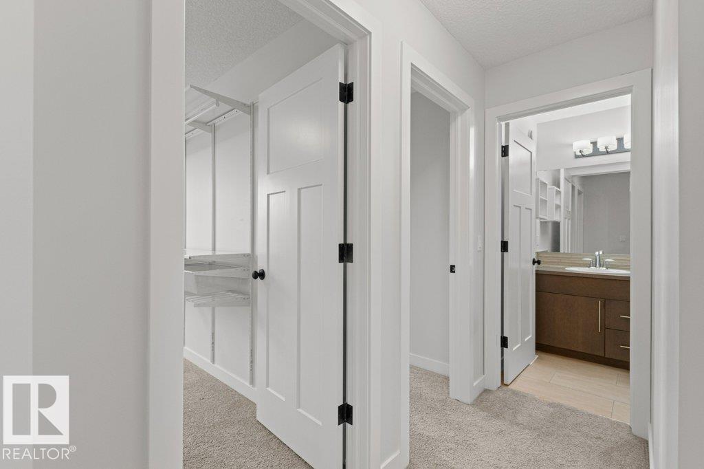 Photo 51 of 7214 Cardinal Wy Sw, Edmonton AB