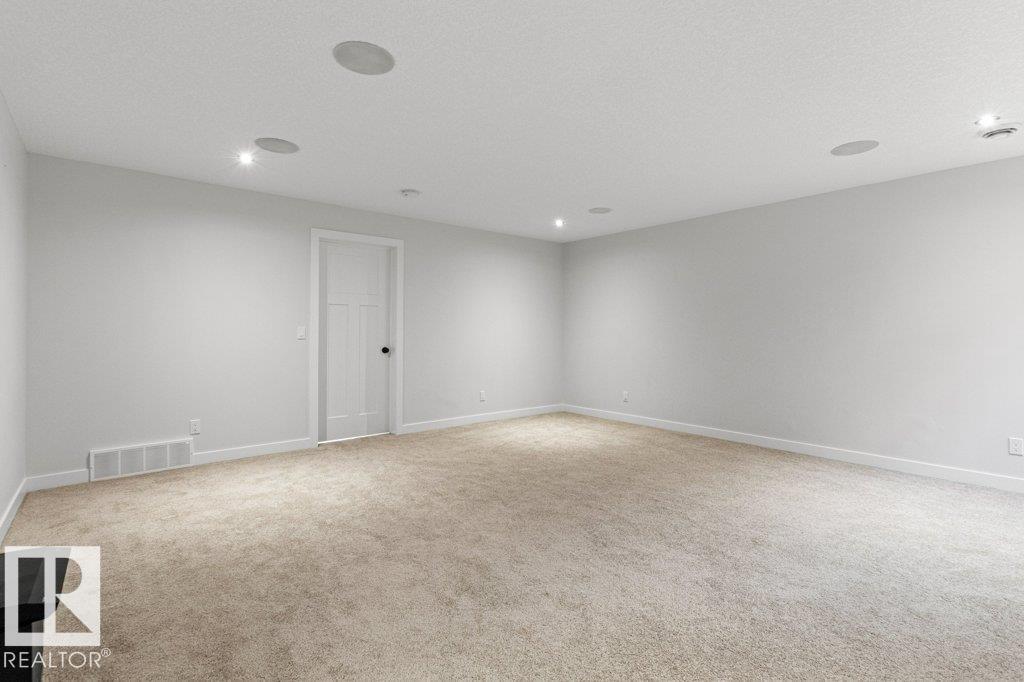 Photo 39 of 7214 Cardinal Wy Sw, Edmonton AB