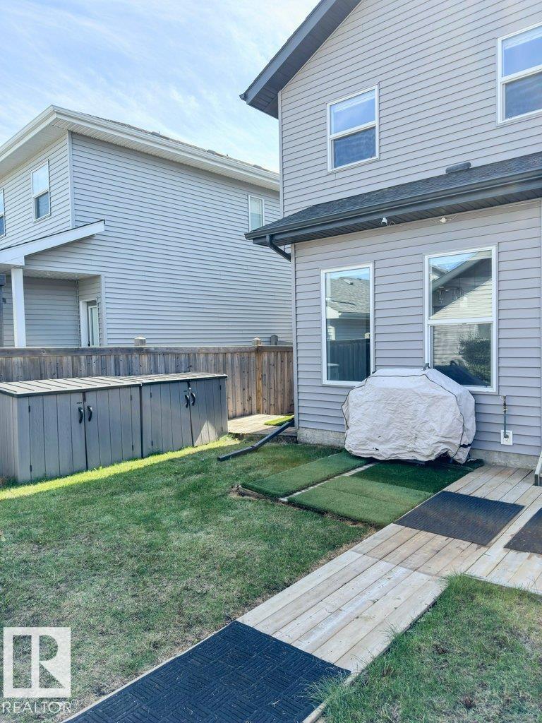 Photo 10 of 7214 Cardinal Wy Sw, Edmonton AB