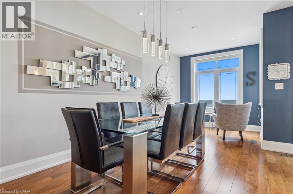 Photo 23 of 1081 Beach Boulevard, Hamilton ON