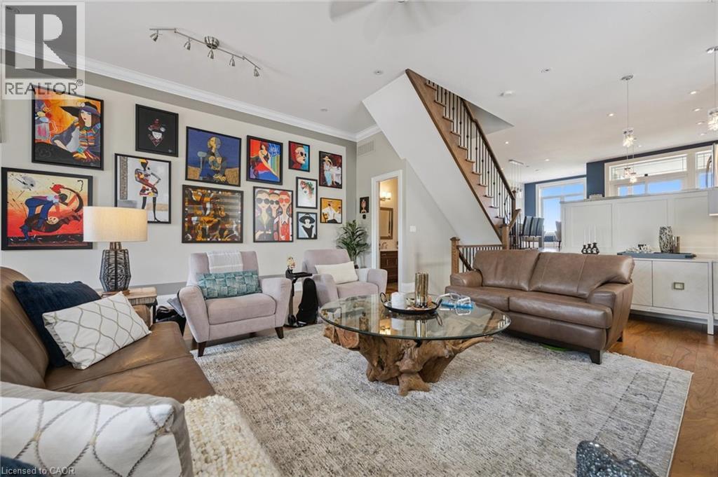 Photo 15 of 1081 Beach Boulevard, Hamilton ON