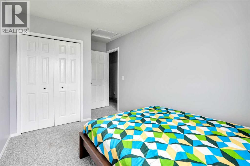 Single Family House 4 Level for Sale in  Saddlemead Road NE Saddle Ridge Calgary 