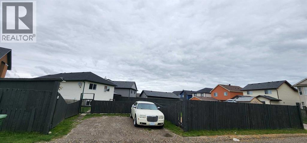 Single Family House 4 Level for Sale in  Saddlemead Road NE Saddle Ridge Calgary 