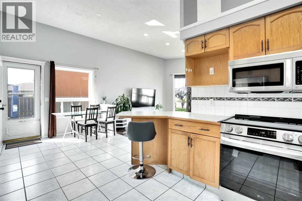 Single Family House 4 Level for Sale in  Saddlemead Road NE Saddle Ridge Calgary 