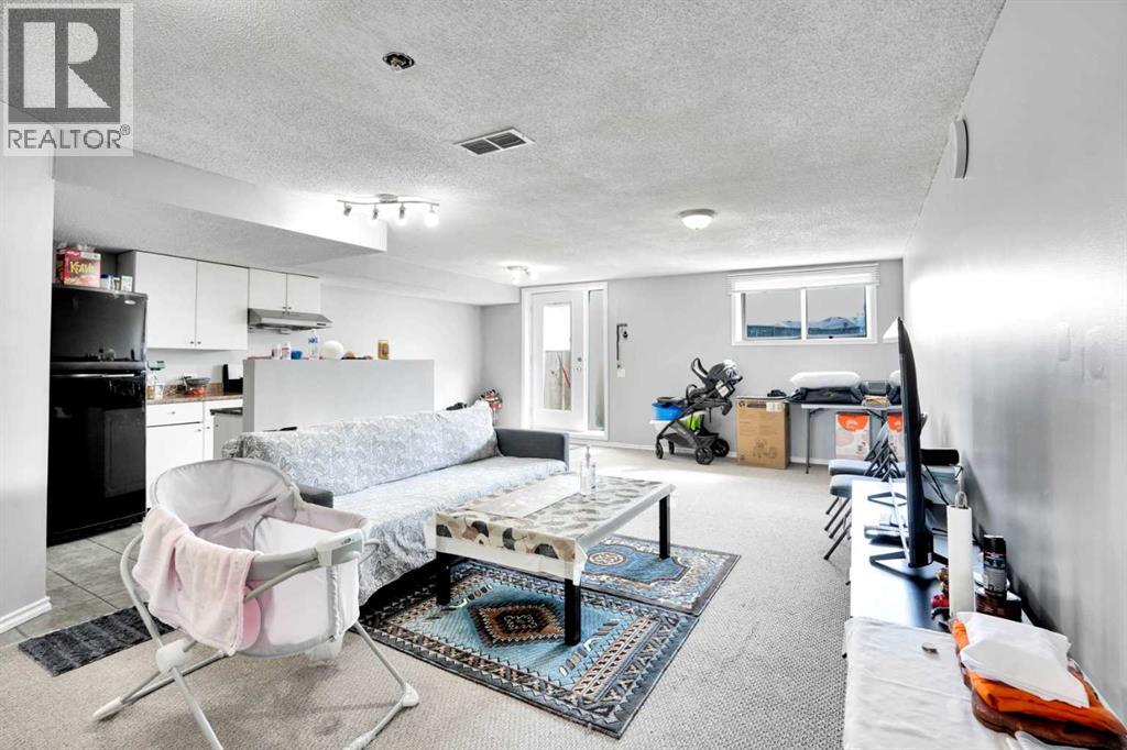 Single Family House 4 Level for Sale in  Saddlemead Road NE Saddle Ridge Calgary 