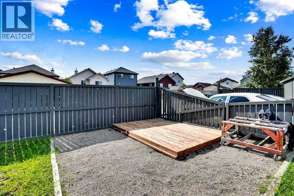Single Family House 4 Level for Sale in  Saddlemead Road NE Saddle Ridge Calgary 