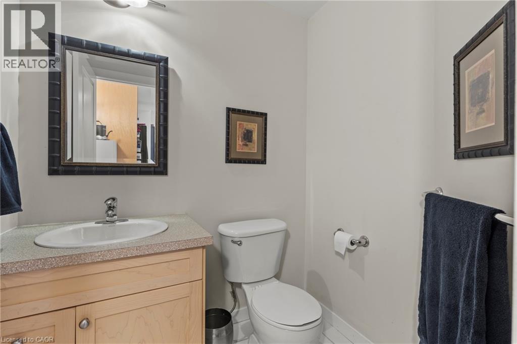 Photo 19 of 49 Ontario Street Unit 1, Grimsby ON