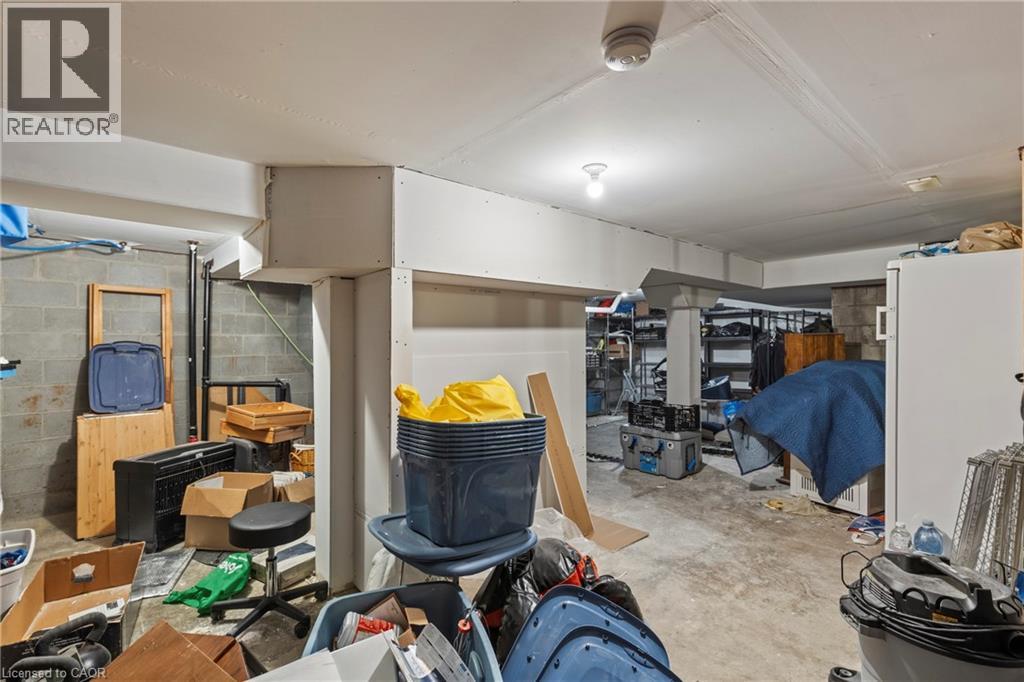 Photo 27 of 49 Ontario Street Unit 1, Grimsby ON