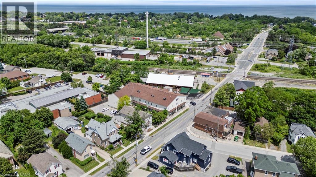 Photo 14 of 49 Ontario Street Unit 1, Grimsby ON