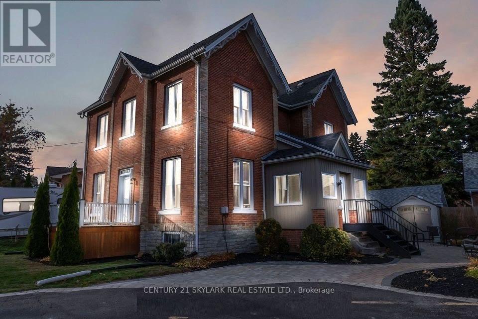 Photo 3 of 2 8 Wellington Street, Clarington ON